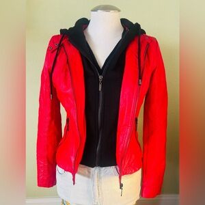 Vintage Guess Red Vegan Leather Motto Jacket w/Black Hoodie Interior Size: Small